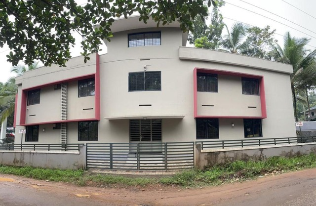 Shangri-laa hotel apartments