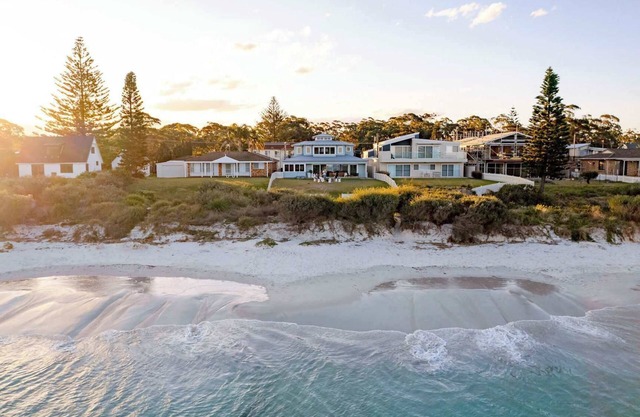 'Shearwater' - Jervis Bay Beach Front