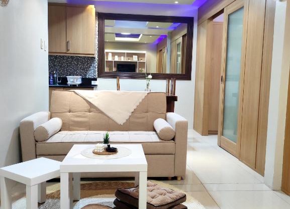 Shell res nr MOA 2BR free parking