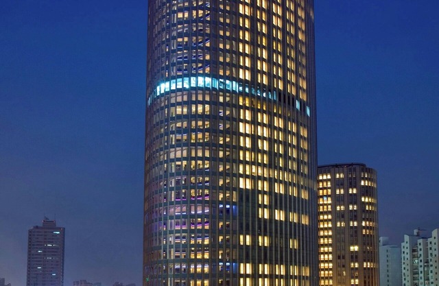 Sheraton Grand Shanghai Pudong Hotel & Residences