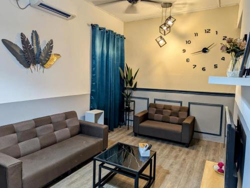 Shines GuestHouse 3Br with Outdoor Chilling