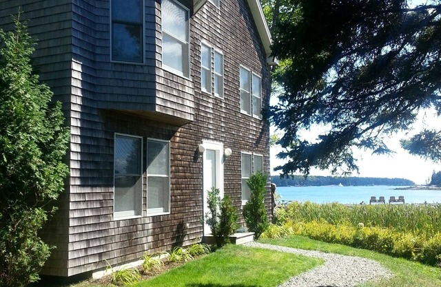 Shorefront Cottage in Northeast Harbor Maine