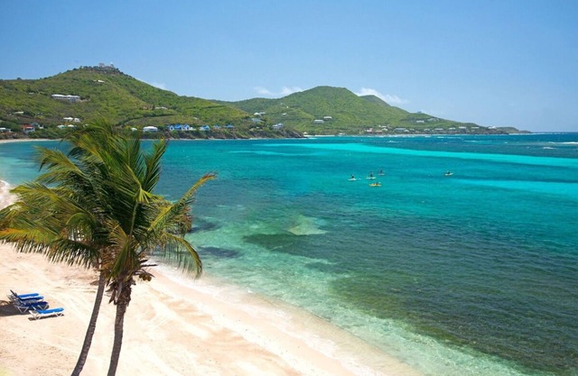 Short Drive from Honeymoon Beach! 3 Spacious Units, Outdoor Pools, Free Parking!