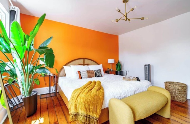 Short North - Convention - King Bed - Free Parking