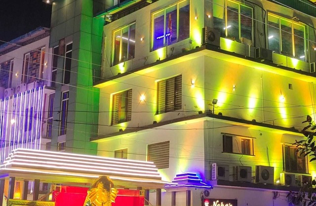 Shri Neha Hotel & Restaurant