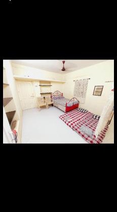 Shriguru Guest House Akkalkot