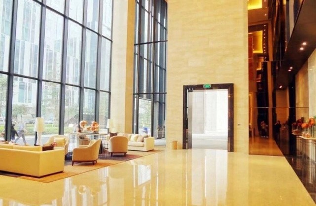 Side Apartment