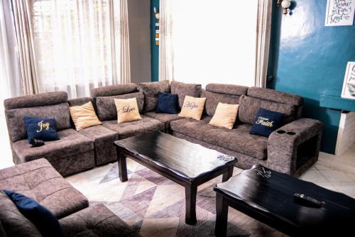 Sifa House - The Family Damside Escape with Amazing Views