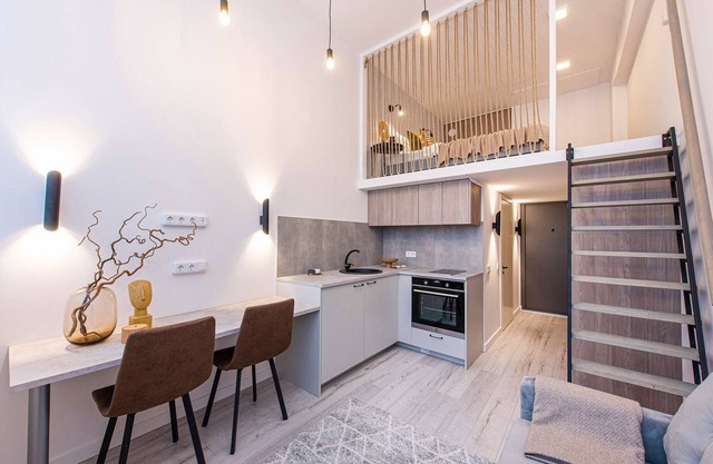 Sigma Skyline Loft 18