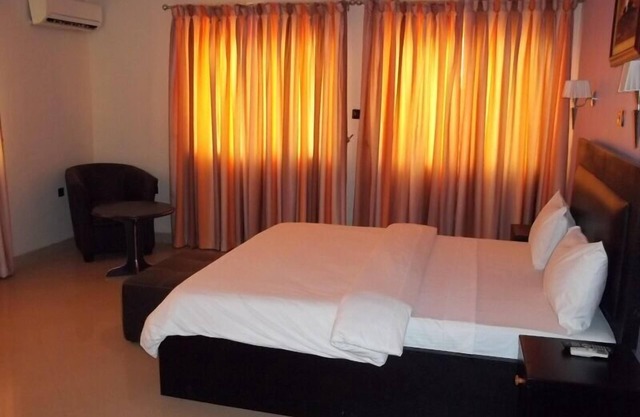 Signature Grand Hotel