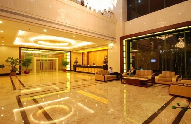 Silver Hotel
