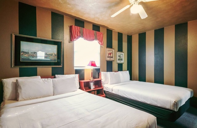Simmer Motel