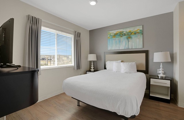 Simplicity At the Rim 1316 I Comfy 2 Bed 2 Bath