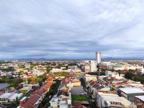 Simply and Cozy Studio at Vida View Makassar By Travelio