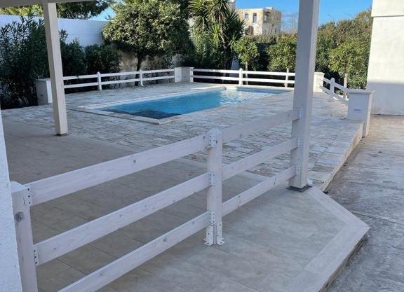 Sine tempore beach home con piscina