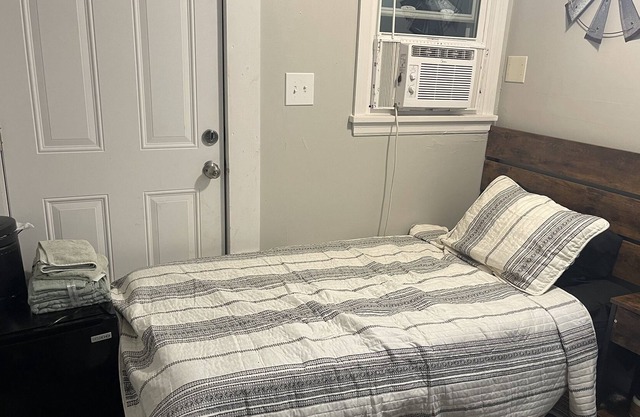 Single Person Open Room