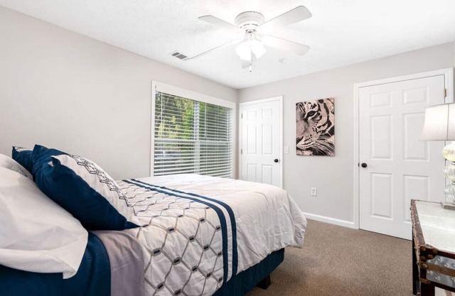 Single Room 3 with Shared Space
