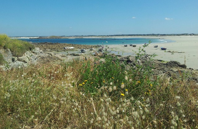 Single storey house, Saint-Guénolé, Penmarc'h 500m from Pors Carn beach