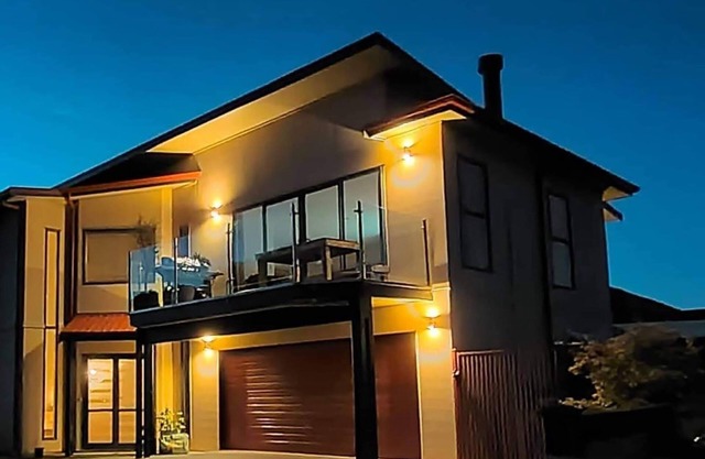 Situated in a quiet location close to harbour and beach.