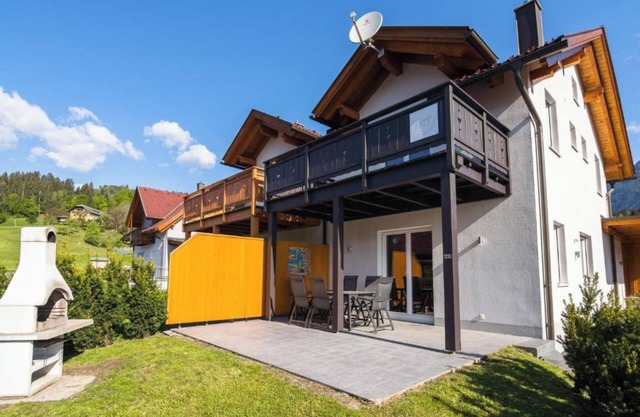 Ski-in/Ski-out chalet with garden