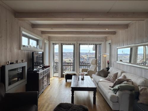 Ski-in ski-out at Kikut, Geilo, apartment with sauna