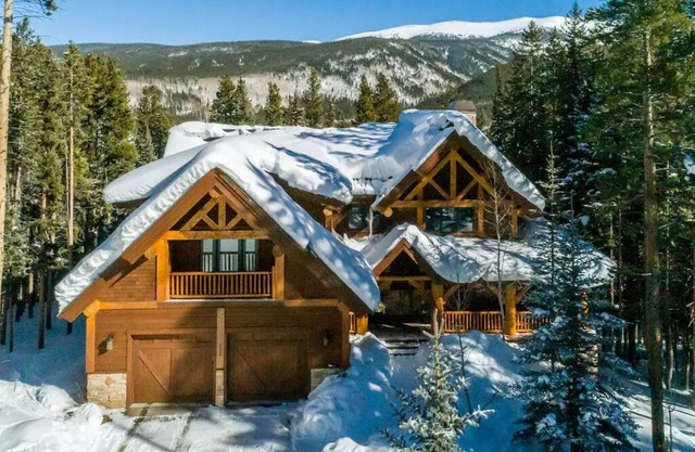 Ski-in Ski-out home at Winter Park Mary Jane - perfect for family reunions