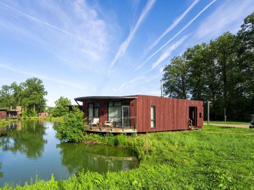 Sky Pad Lakeside Stay