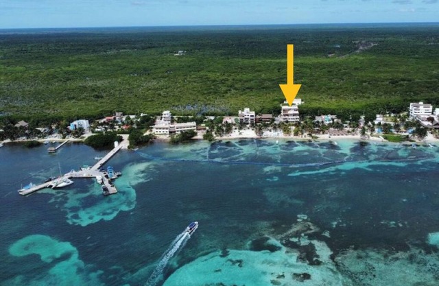 Sky Suite - Beachfront Luxury Suite w/Terrace & Beach Club
