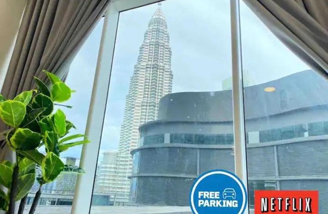 Sky Suites KLCC by PNUT