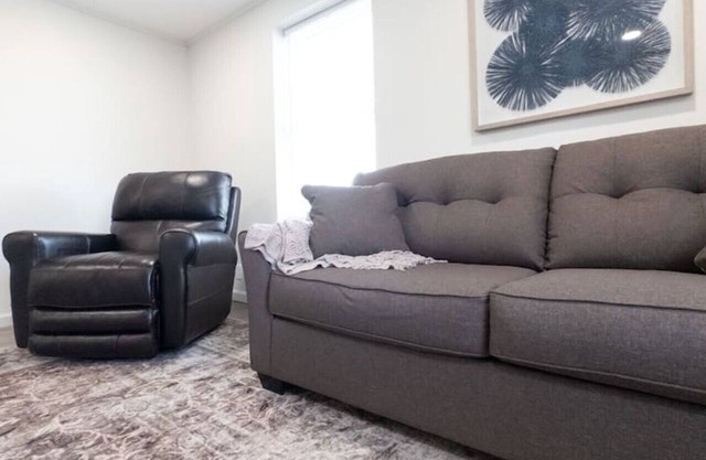 Sleek & Contemporary 2BR Getaway