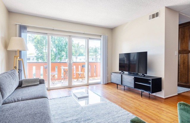 Sleek Sherman Oaks 1BR w/Pool, Gym, Lounge, near TJ + WF, by Blueground