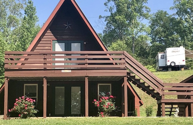 Slice of Heaven on the Caney Fork River