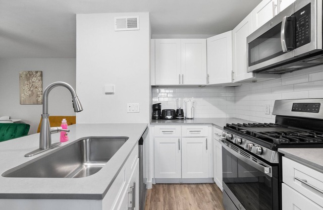 Small 1 Bedroom Apt in Highland Austin 4057