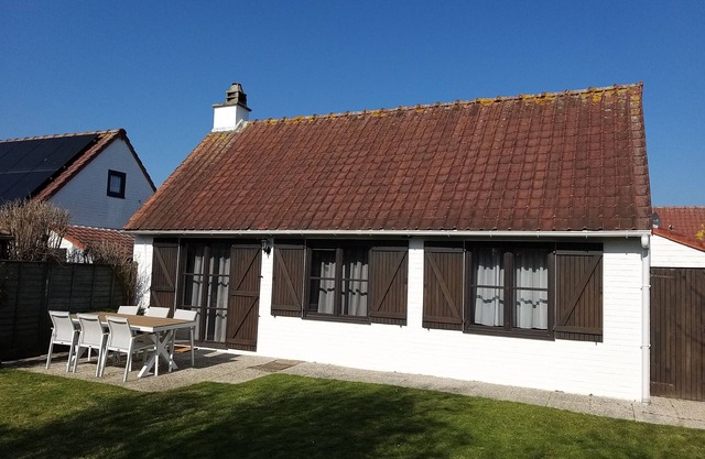 Small holiday home on the Belgian North Sea coast