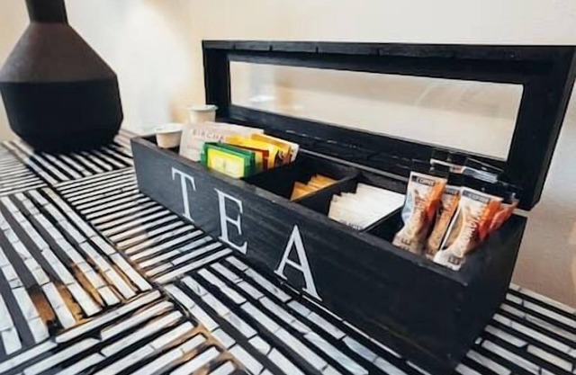 Snug 1BR Apt Self Check In Parking | By DerBnB