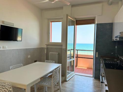 Sogno Vista Mare - Novità! Vicina alla Rotonda e con Parcheggio Privato