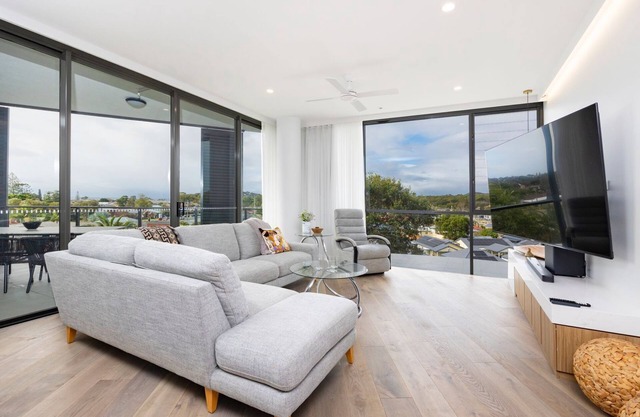 Solaris 308 - Beautifully furnished modern apartment in central Forster.