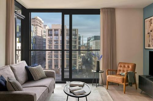 Sonder by Marriott Bonvoy Britain Quay Apartments Grand Canal Square