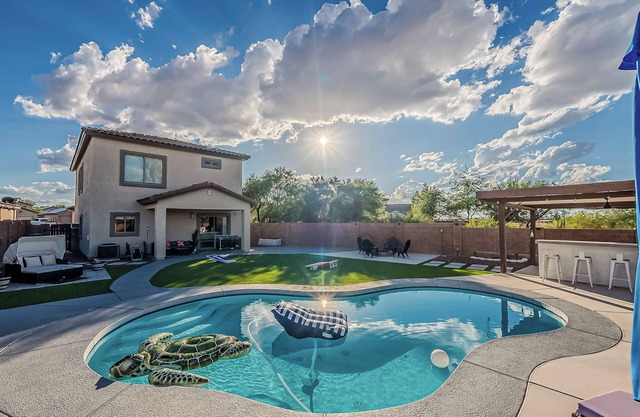 Sonoran serenity stay.