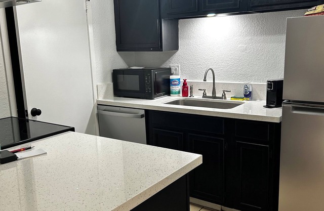 Soothing townhome nPerfect weekend rental. For all Texas A&M football fans