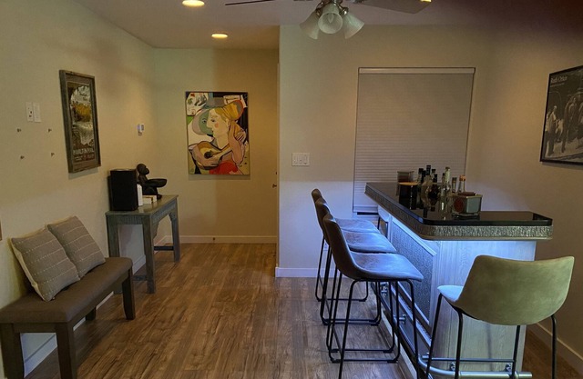 South First 3 Bedroom Home with Office and Bar!