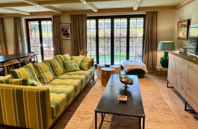 Spa Chalet in Ground Floor Cozy Duplex