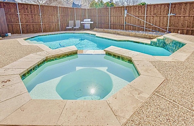 Spa & Pool + Stay in Harry Potter Theme Home