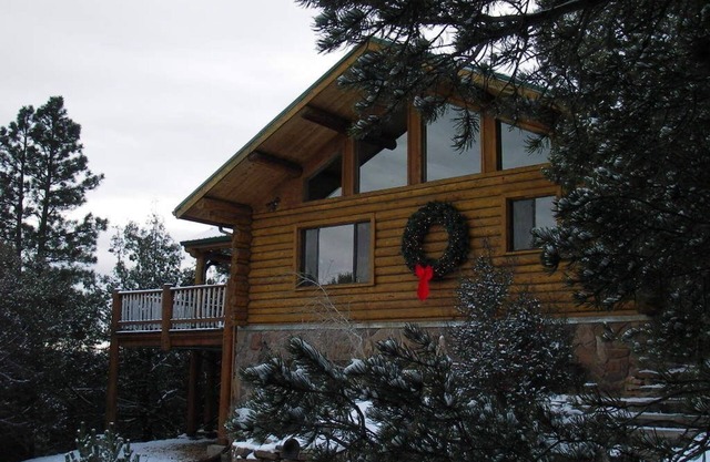 Spa style log cabin retreat on Sandia Mountain