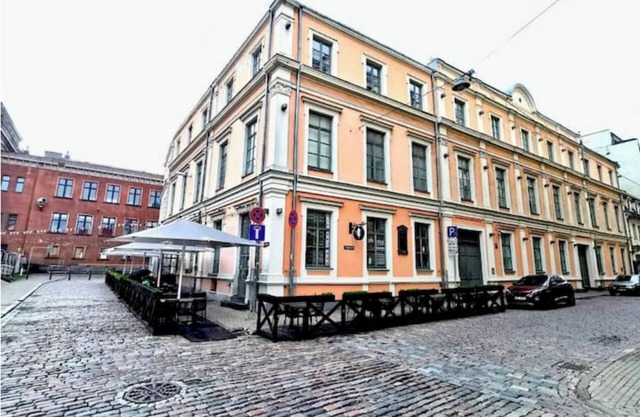 Spacious 2 bedroom apartment in the Old Town