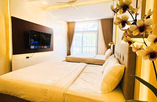Spacious 3-bedroom Vacation Home with Private Deck Baguio City