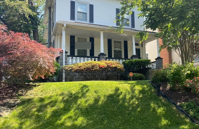 Spacious 4-bedroom 3 bath house in the Nation’s Capital