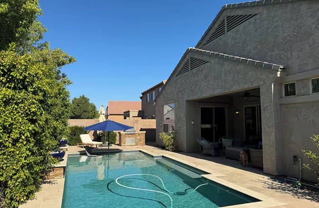 Spacious 4-bedroom house with AC, WiFi in charming Queen Creek