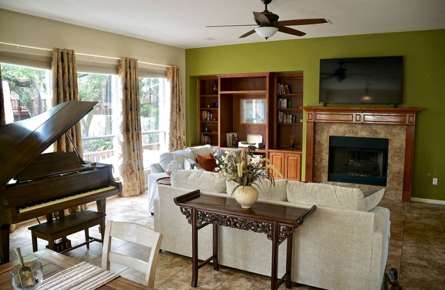 Spacious 4BR, 3BA in Serene NW Austin