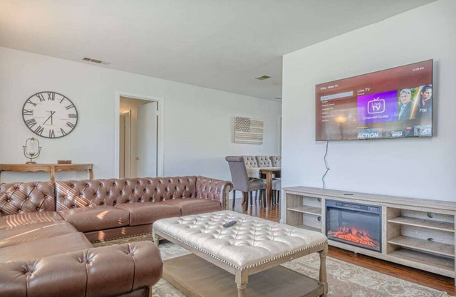 Spacious 4BR Columbus Home with Game Room